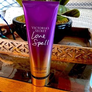 Victoria’s Secret LoveSpell Never Opened fragrance Lotion cherry blossom & peach
